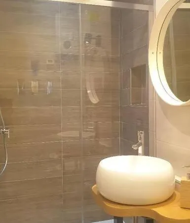 Raffinato Metro A Apartment